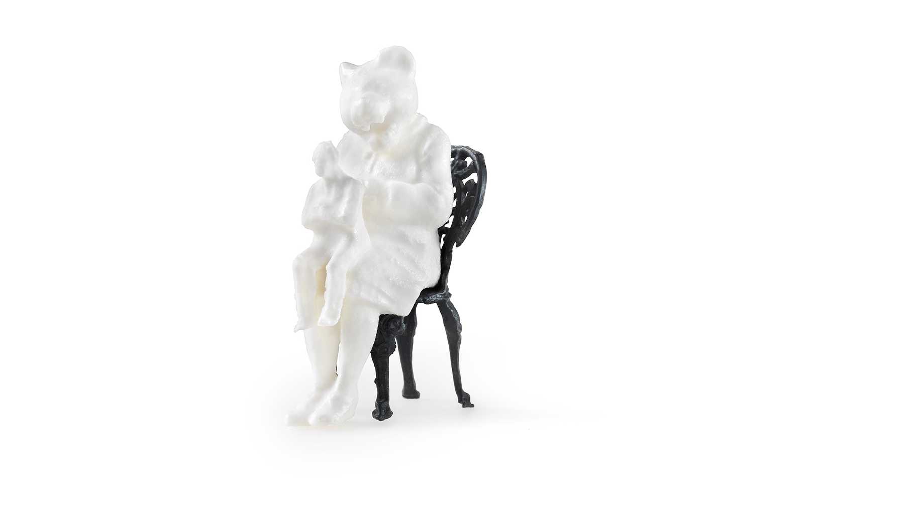 Kyriaki Mavrogeorgi MaM, 2021, porcelain and oxidised silver, h. 5 cm