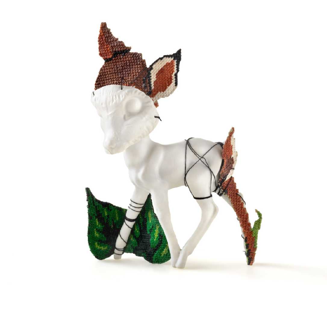 Kyriaki Mavrogeorgi Paradise is right here, 2021, porcelain and embroidery, h. 23 cm