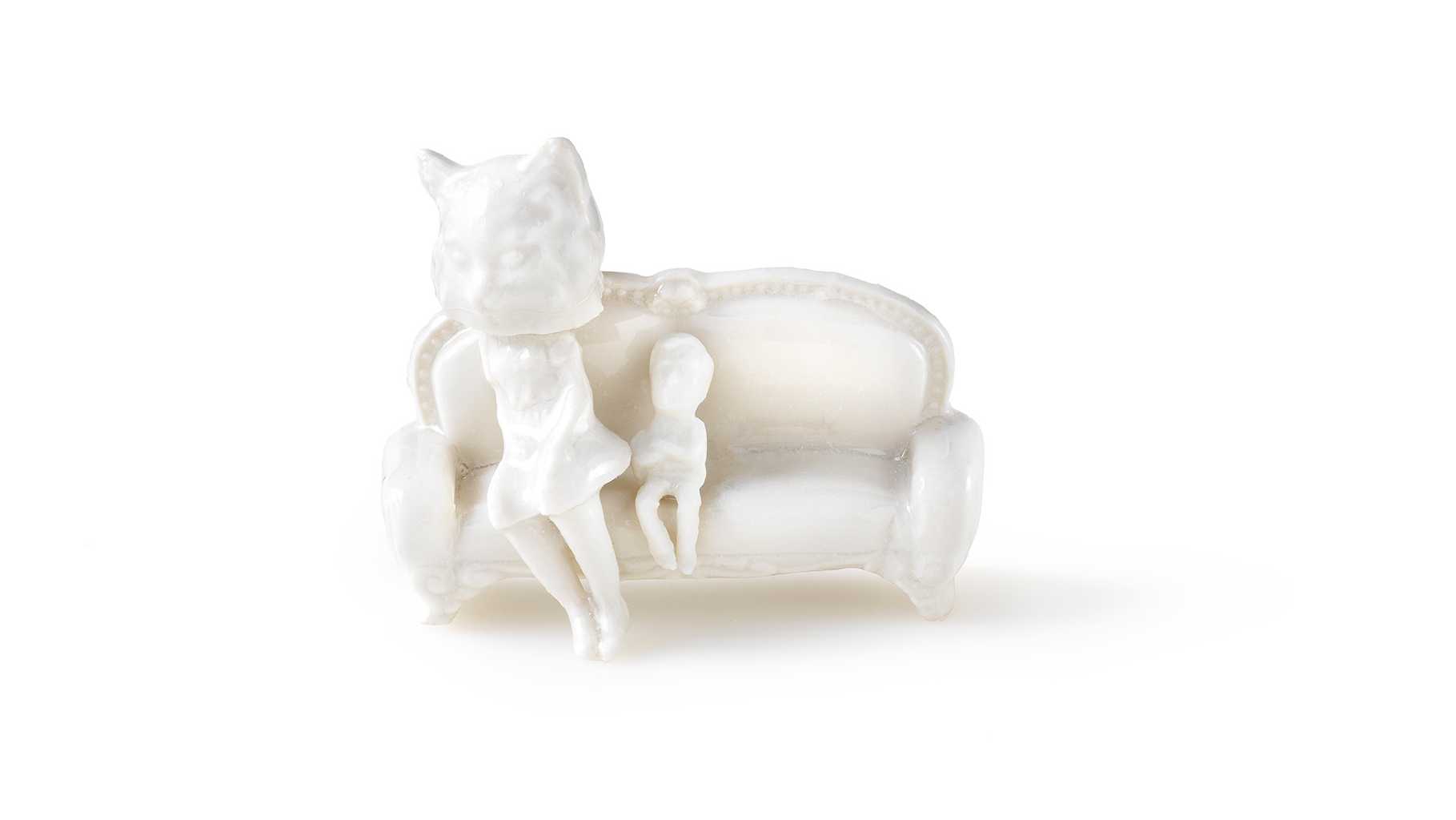 Kyriaki Mavrogeorgi The nearness of you, 2021, porcelain, h. 7 cm