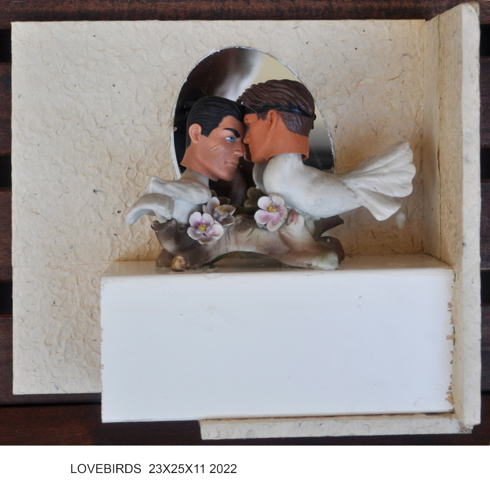 Andreas Vousouras, Lovebirds, mixed media, 23 x 25 x 11 cm Athens 2022