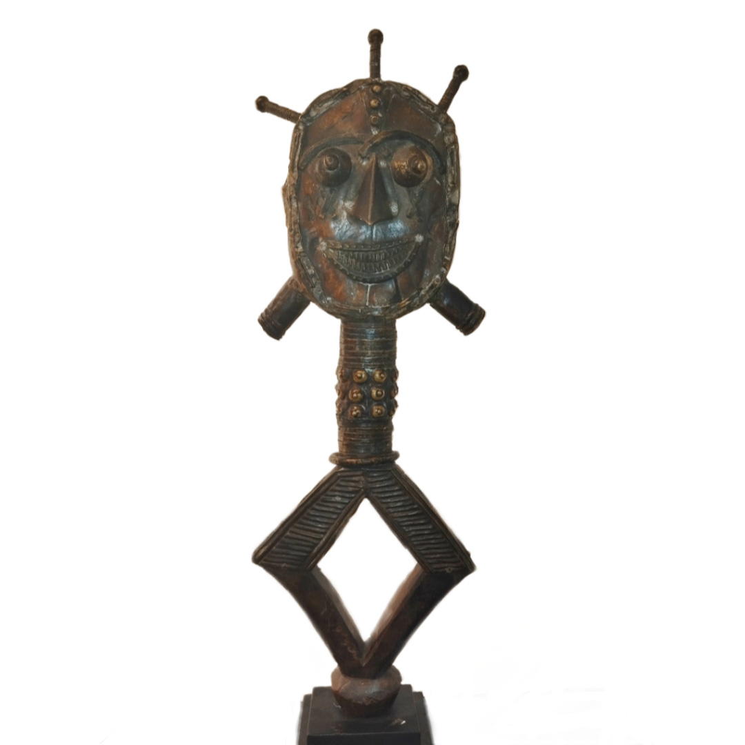 Mahongwe people's reliquary statuefrom Central Africa