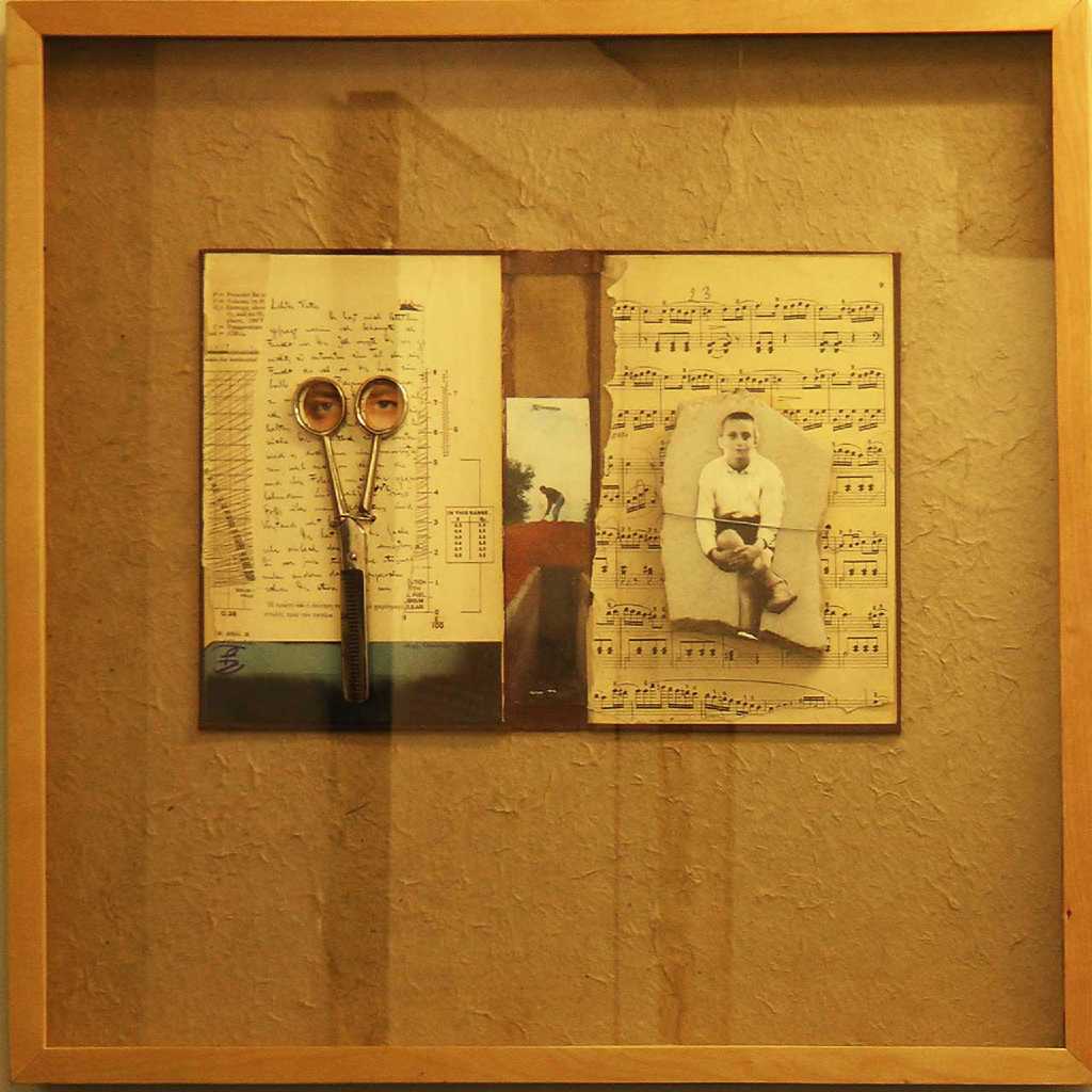 Andreas Vousouras, Stone Scissors, 52 x 52 cm