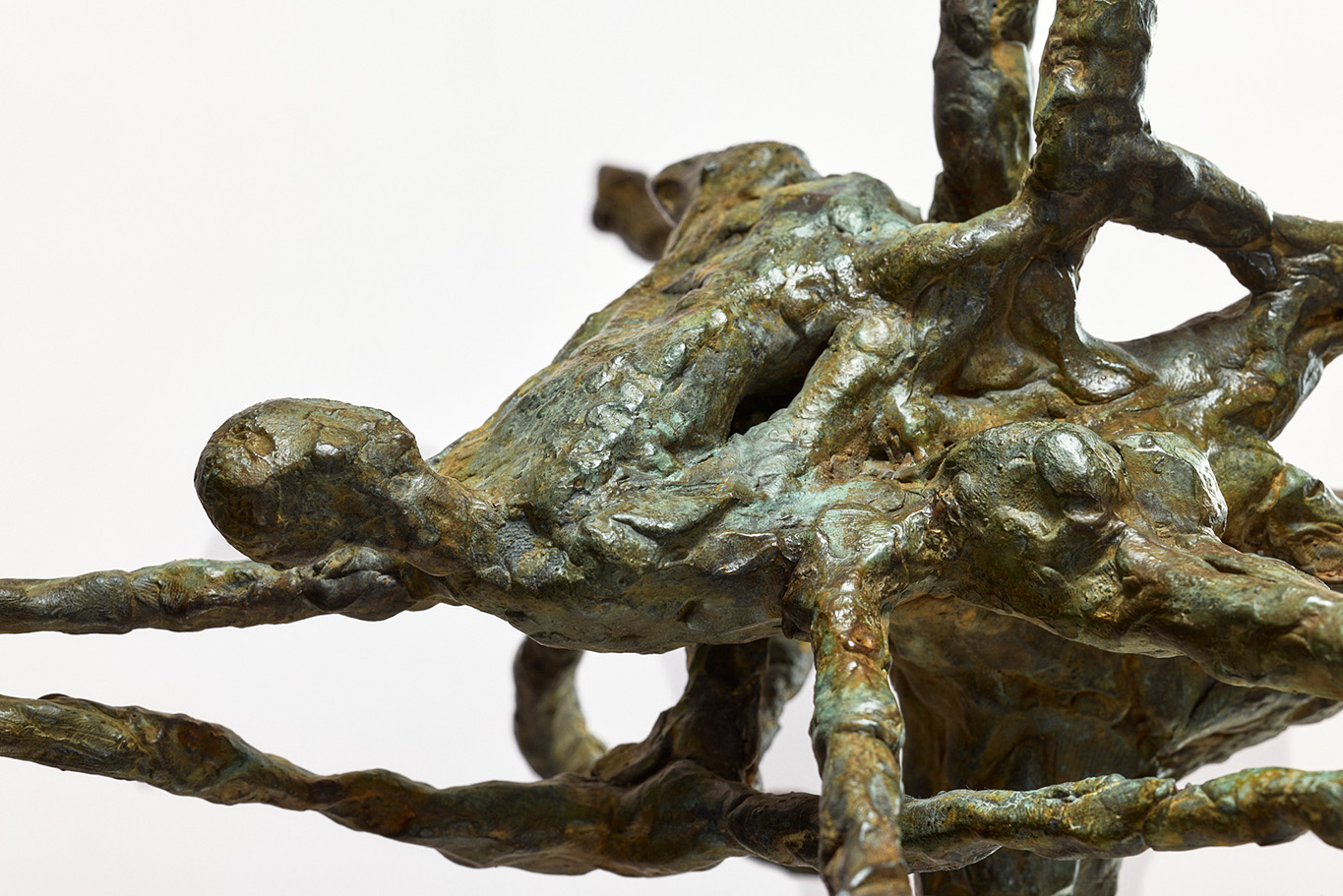Stefanos Souvatzoglou, Crossing, Bronze, 68 x 55 x 88 cm, closeup